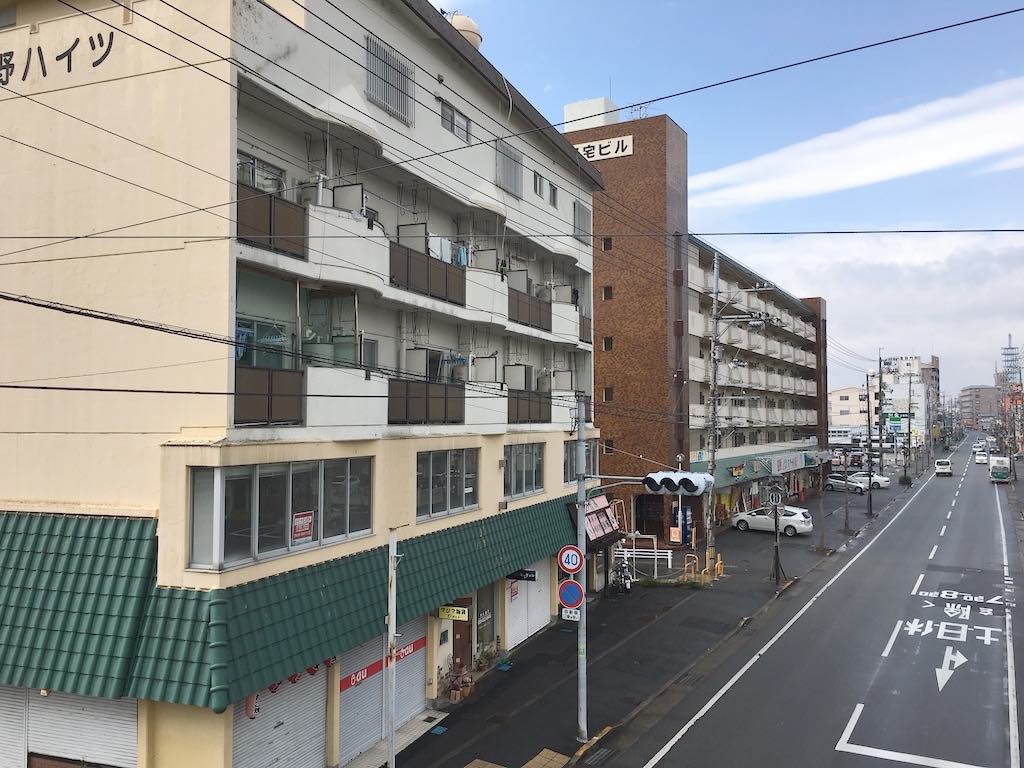 入居者を募集している賃貸マンション。良い不動産会社を見つけることが希望の物件に出合うチャンスを広げる